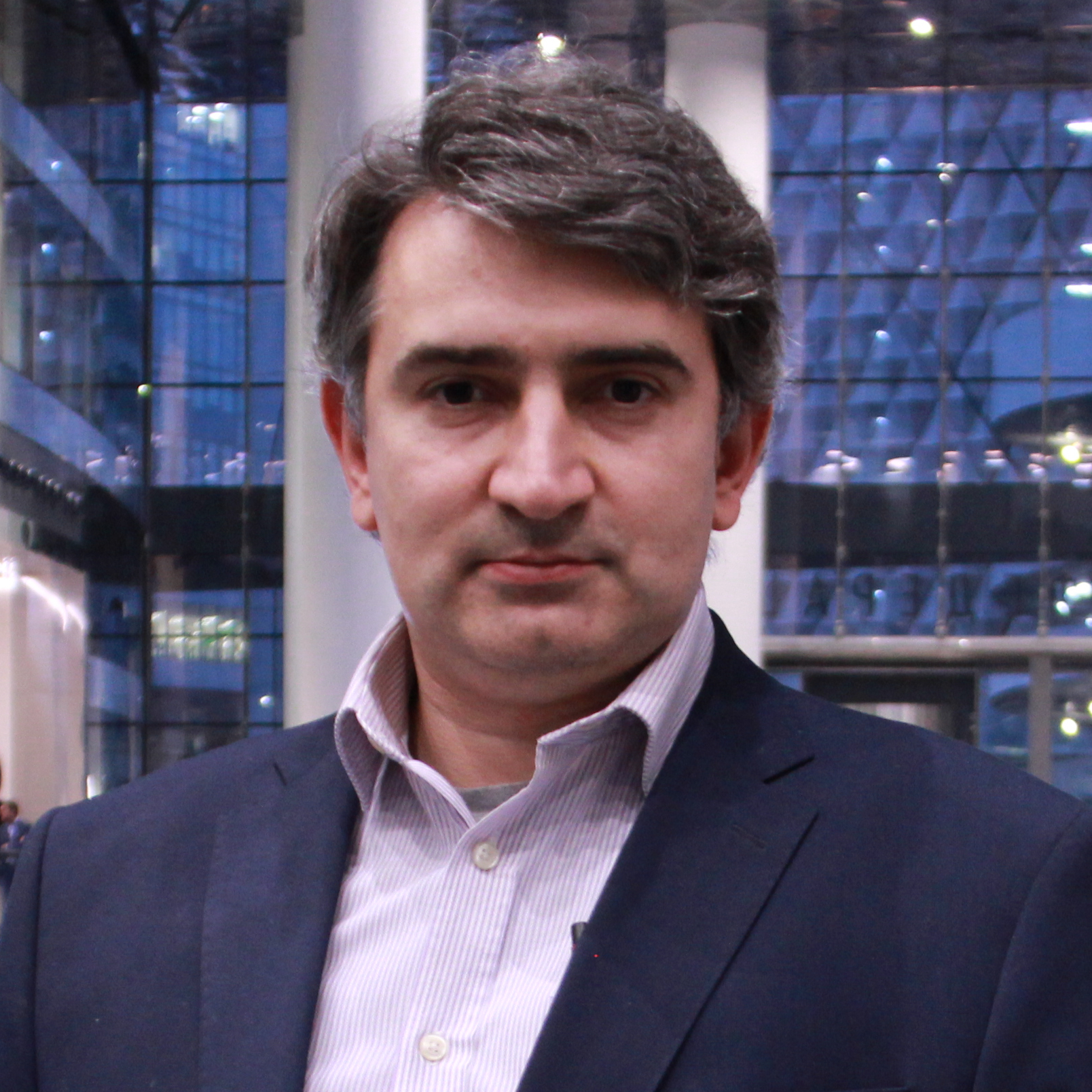 Дмитрий Стасевич, Комплексное обслуживание