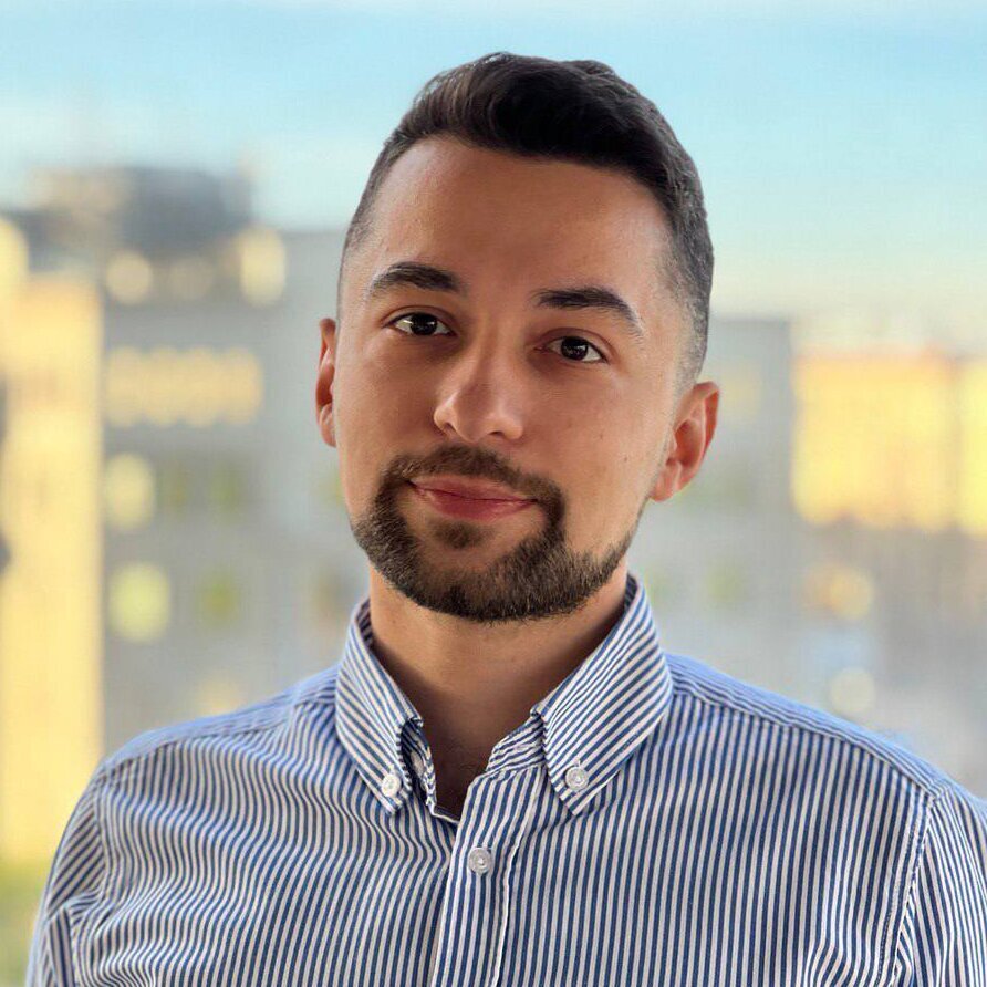 Арнольд Сааков, ecom