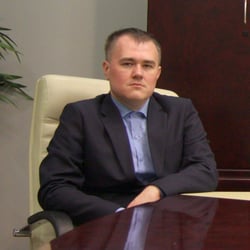 Александр Каверин, Базис